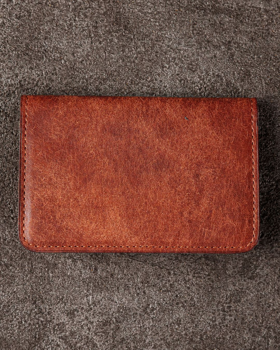 「フォルムが美しい」名刺入れ/Pueblo