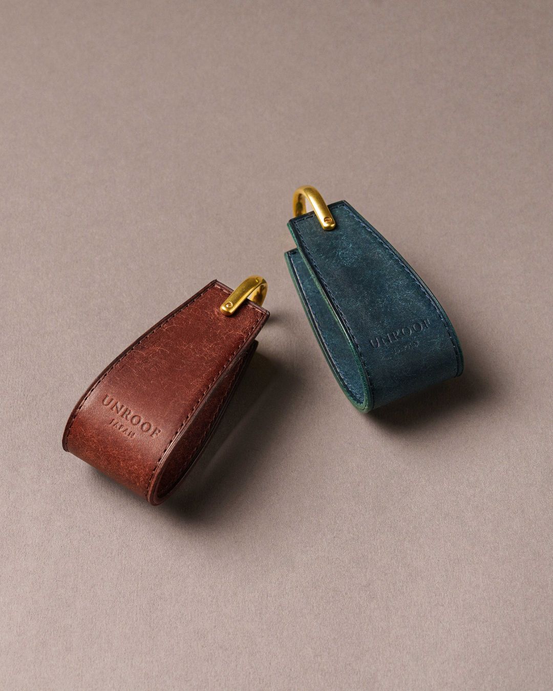 「鍵が整う」本革 キーホルダー