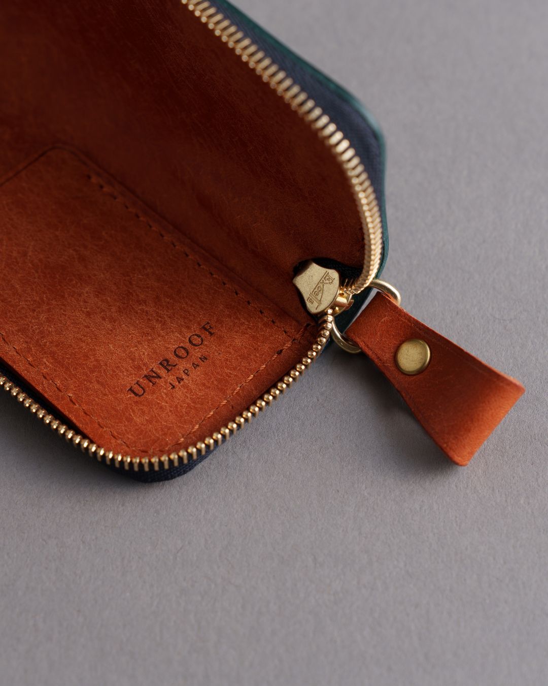 「タッチペンも入る」 本革 スリムペンケース