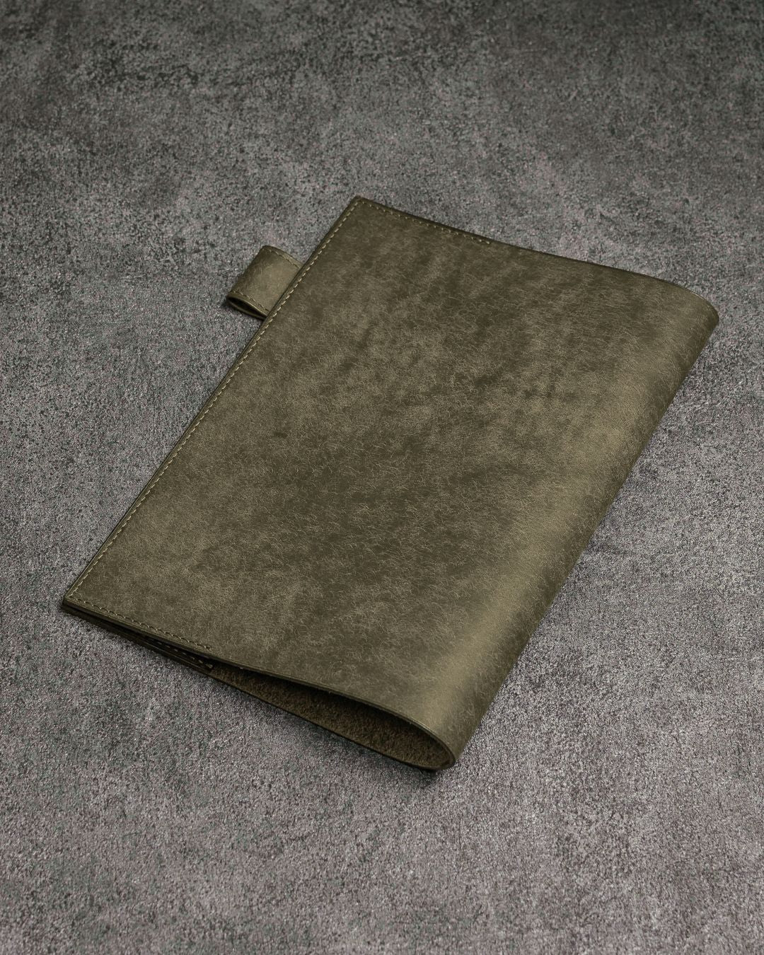 「日常を格上げする」本革 ノートカバー