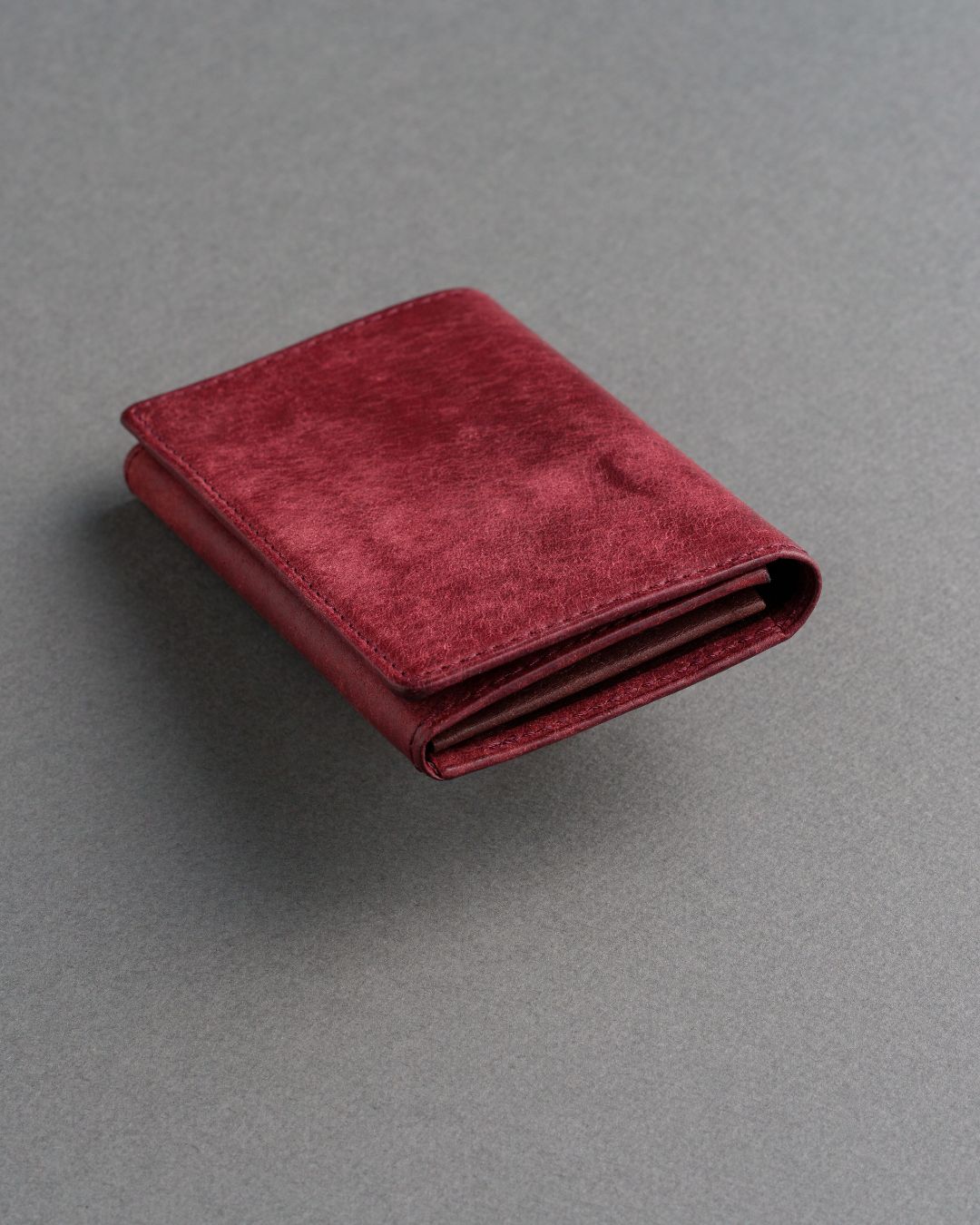 「しっかり仕分ける」本革名刺入れ