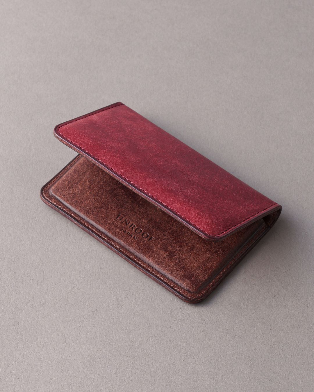 「フォルムが美しい」名刺入れ/Pueblo バイカラー