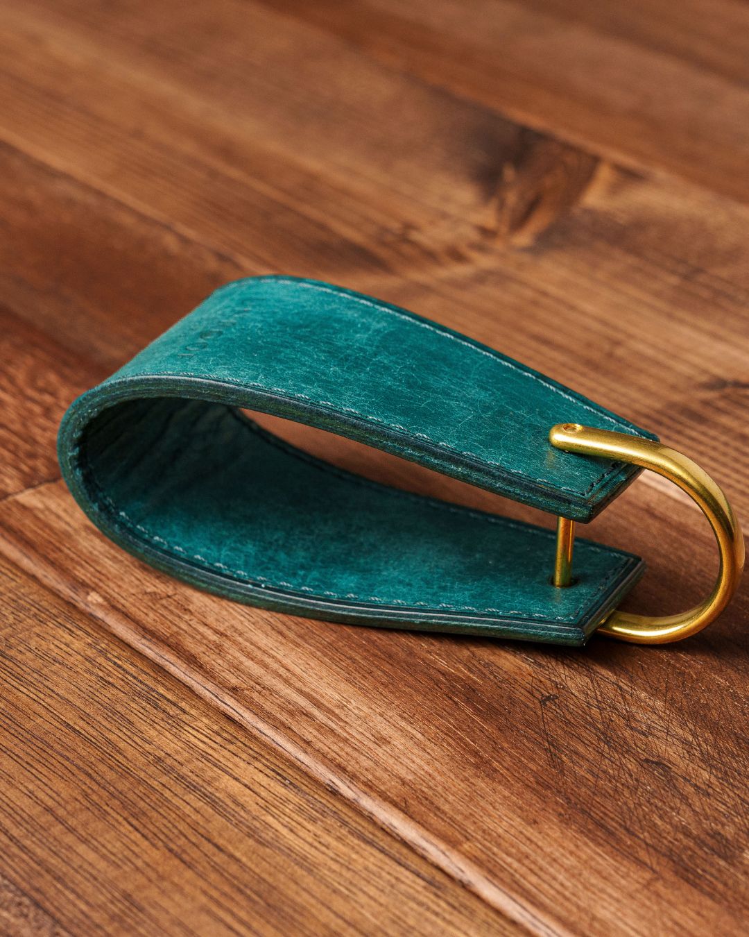 「鍵が整う」本革 キーホルダー