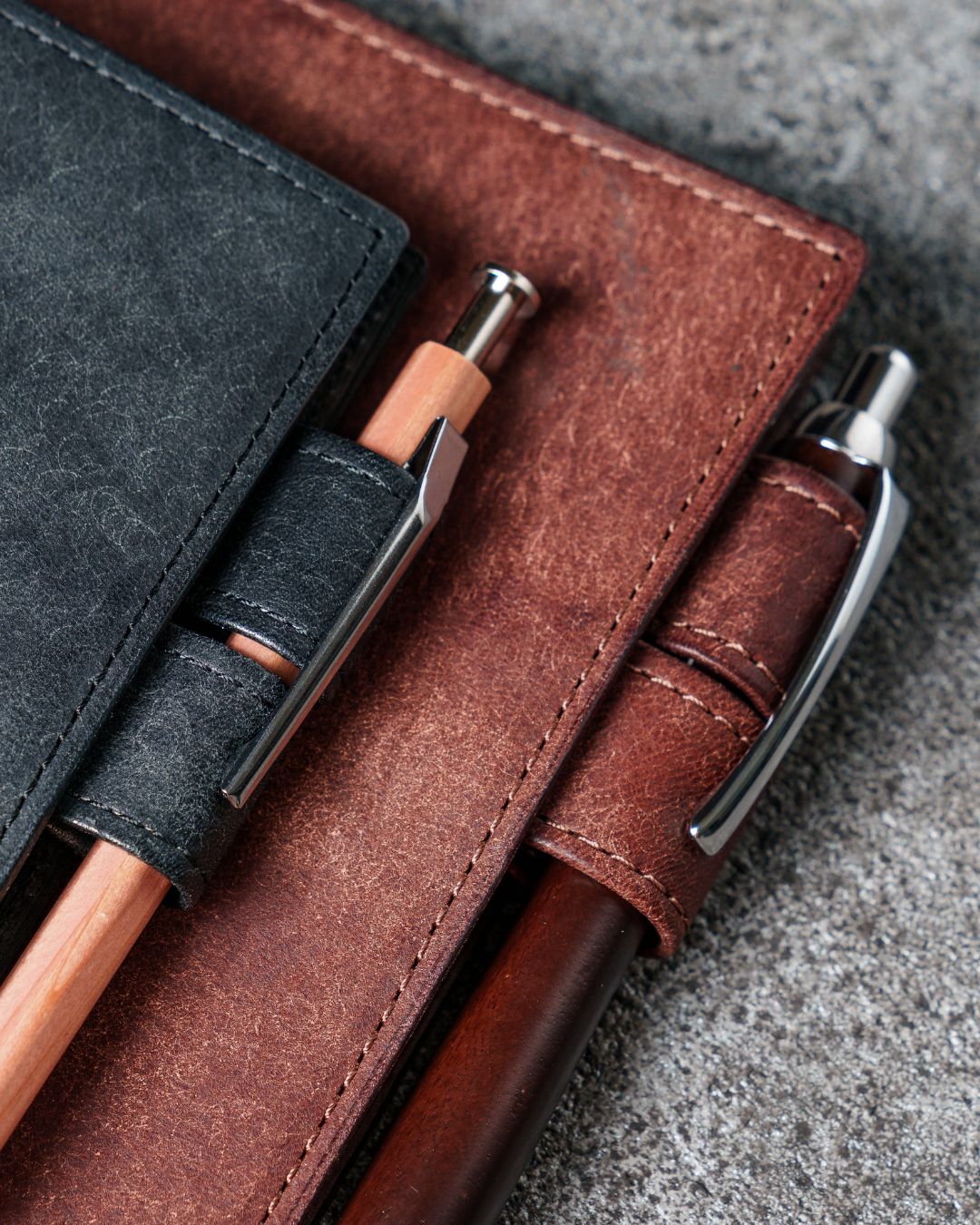 「手帳のある暮らし」本革手帳カバー