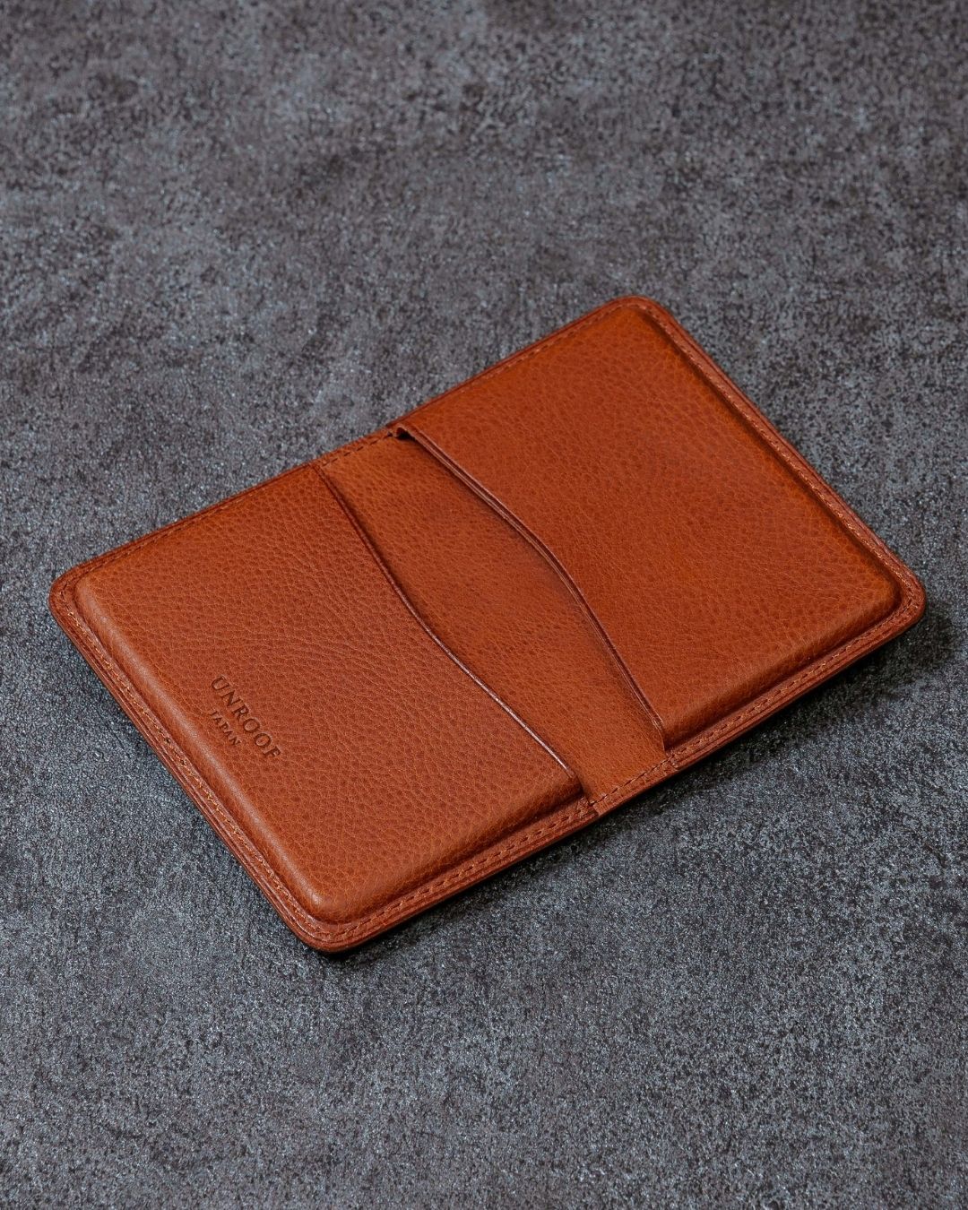 「フォルムが美しい」名刺入れ/Pueblo