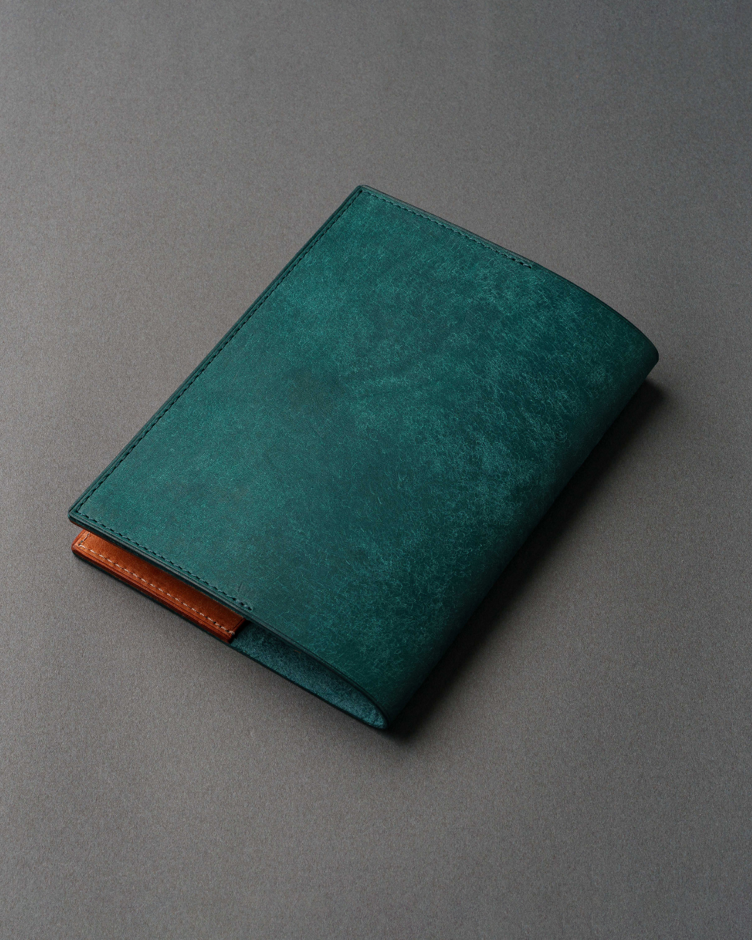 本革ブックカバー (しおり付)/Pueblo