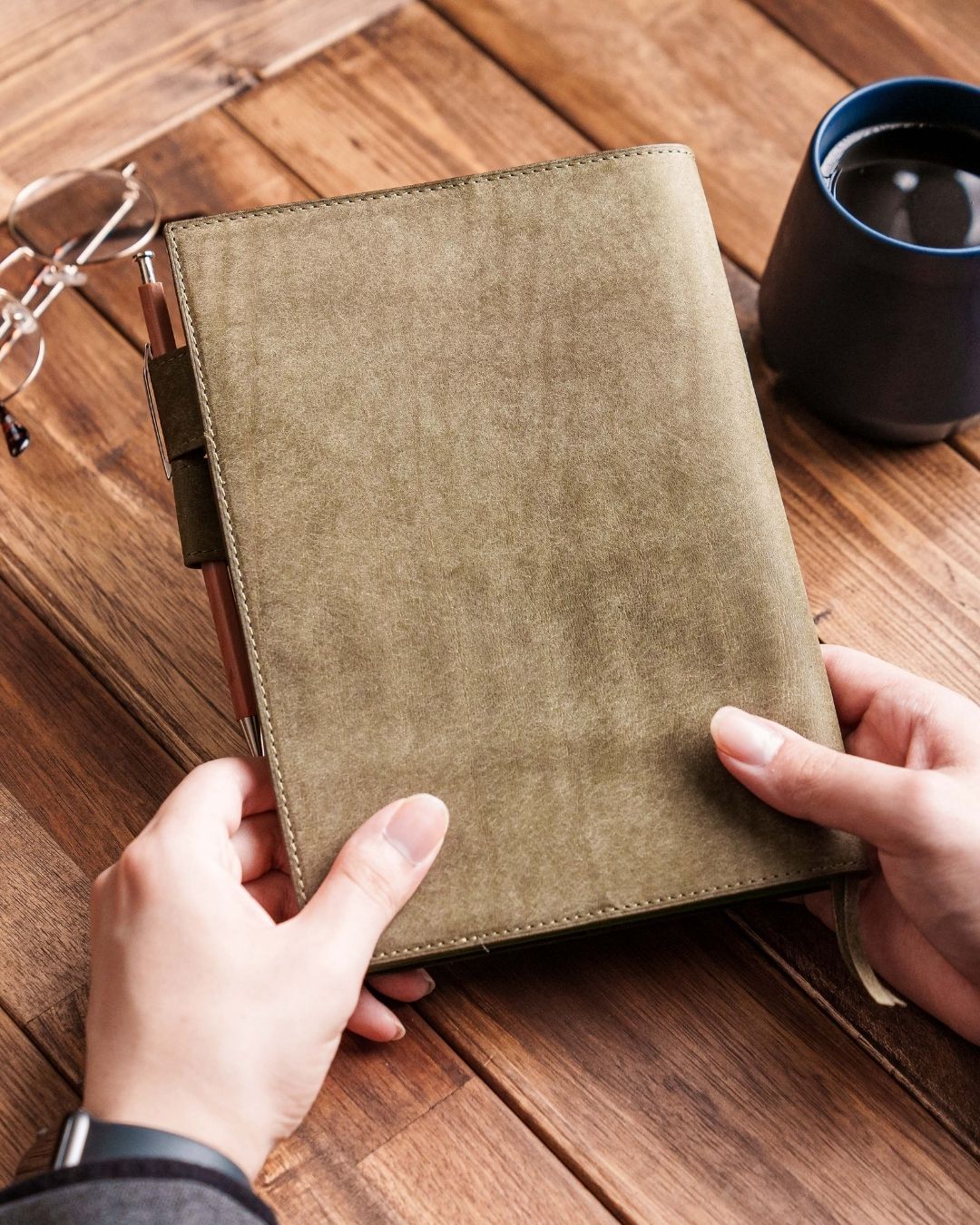 「手帳のある暮らし」本革手帳カバー