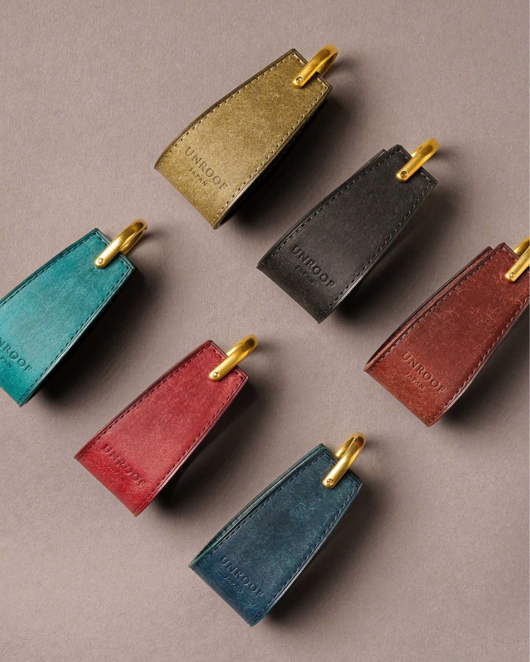 「鍵が整う」本革 キーホルダー