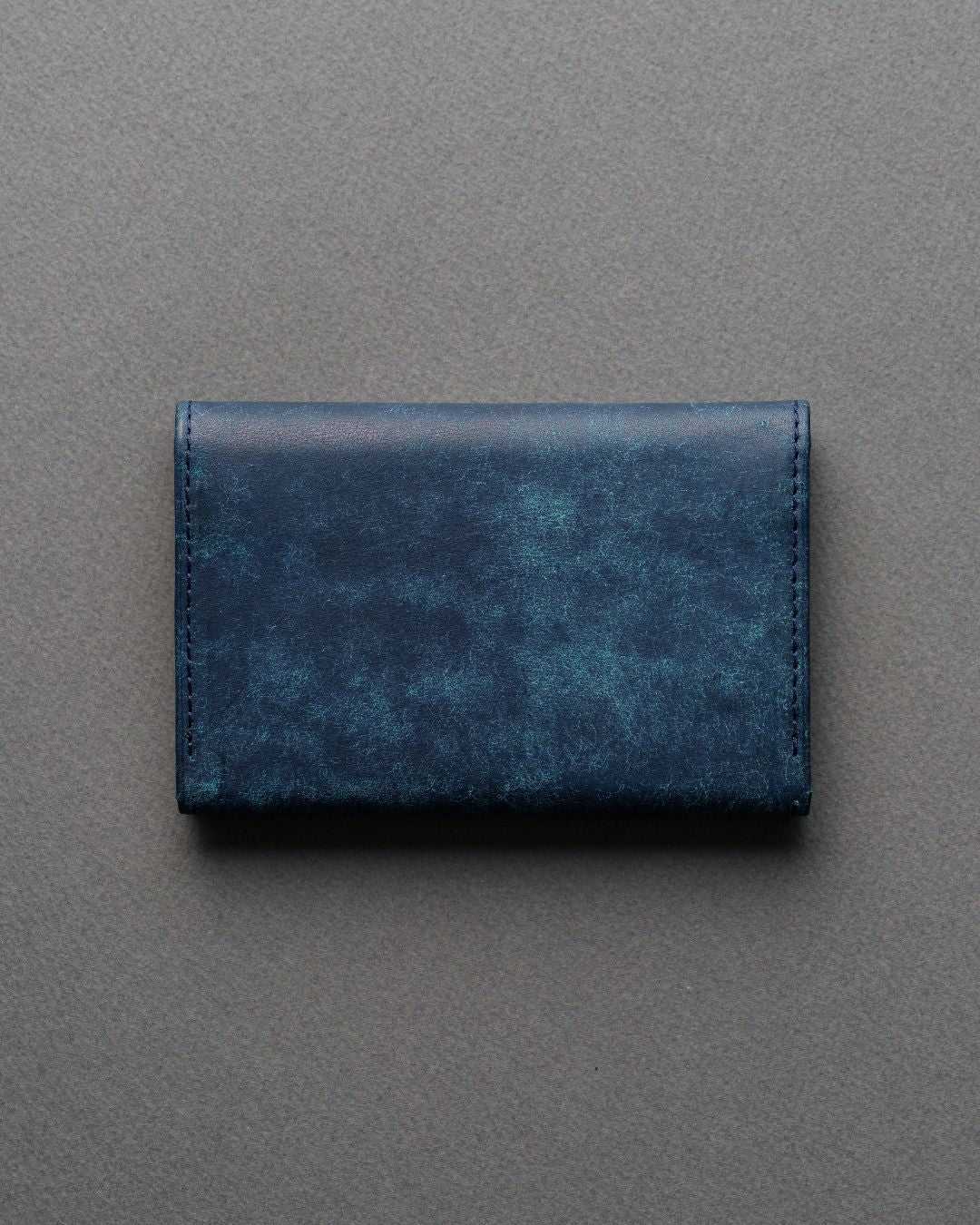 「しっかり仕分ける」本革名刺入れ