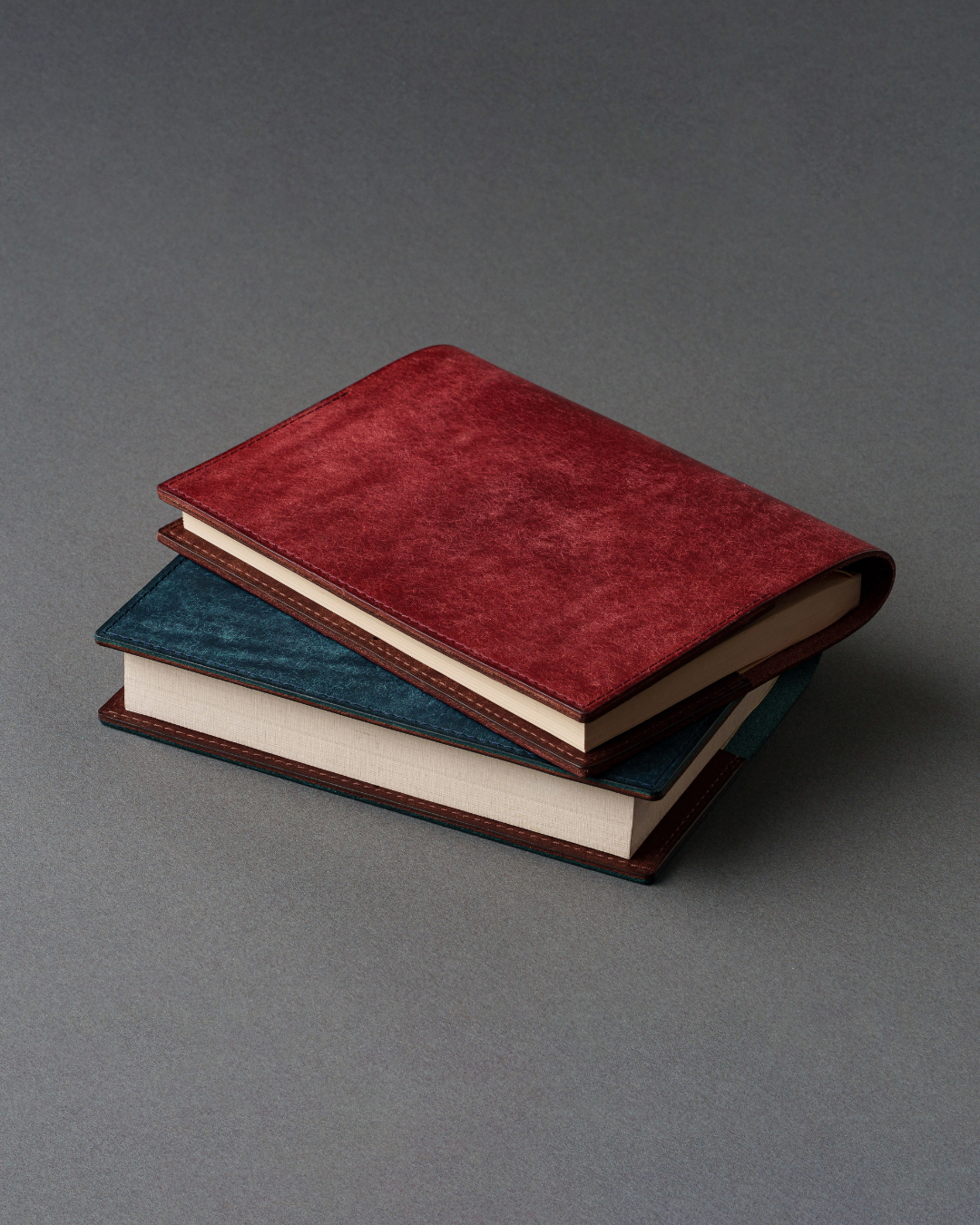 本革ブックカバー (しおり付)/Pueblo