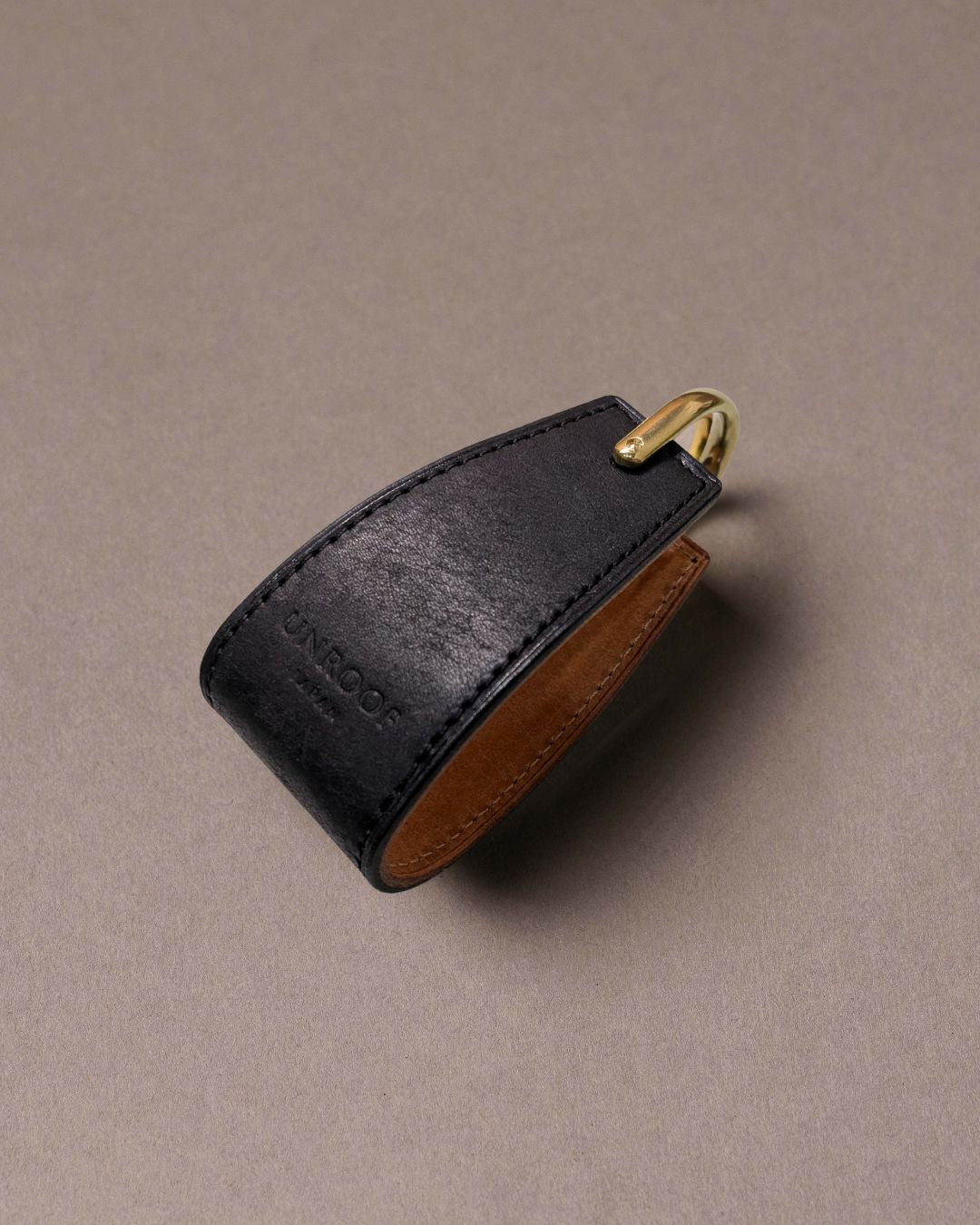 「鍵が整う」本革 キーホルダー