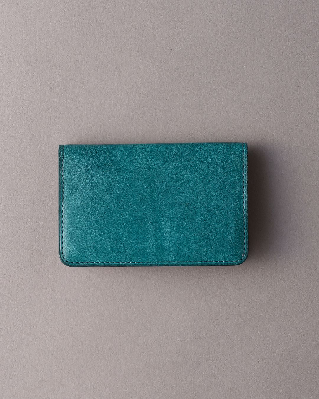 「フォルムが美しい」名刺入れ／Pueblo バイカラー