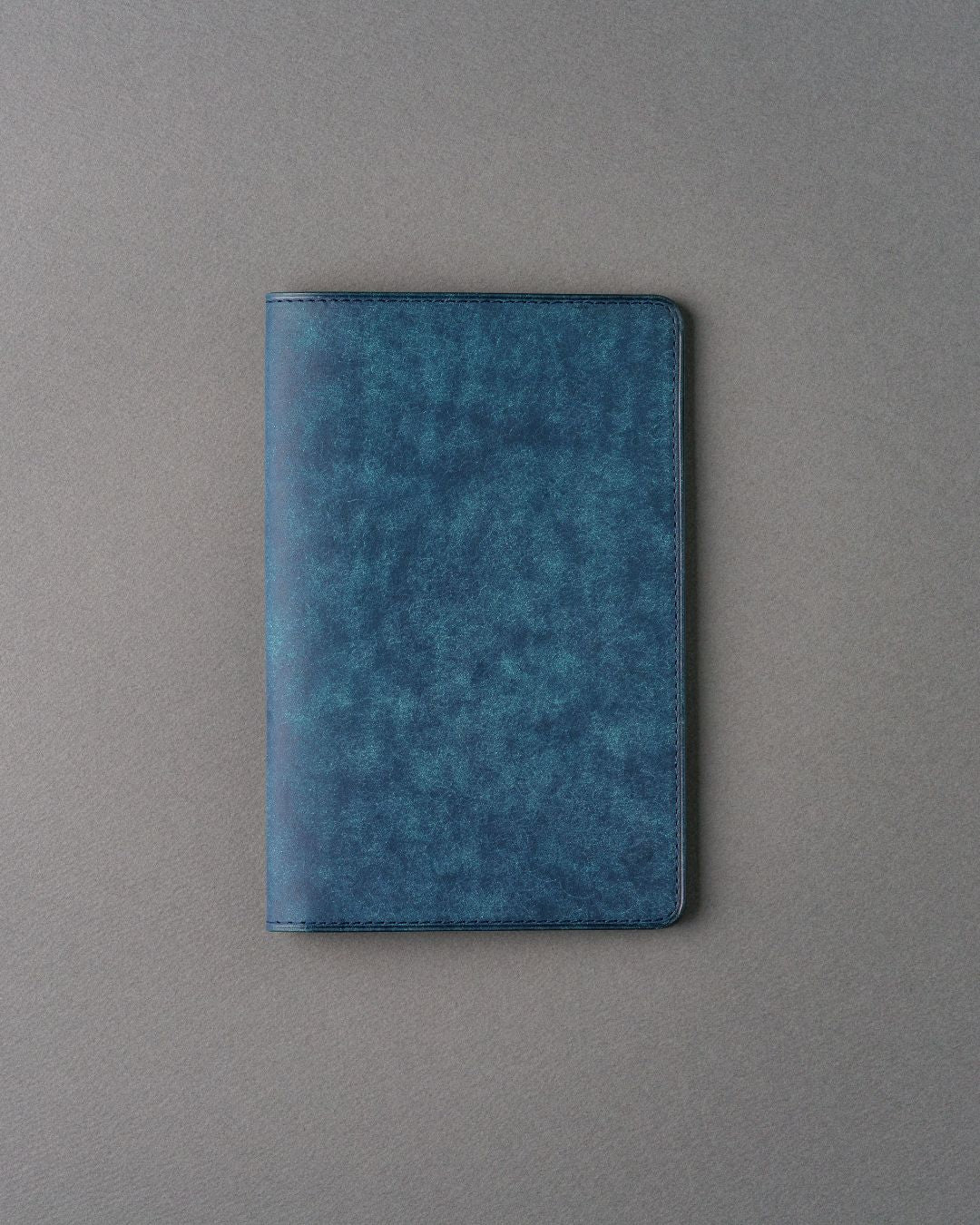 「日々の通院に寄り添う」本革メディカルケース