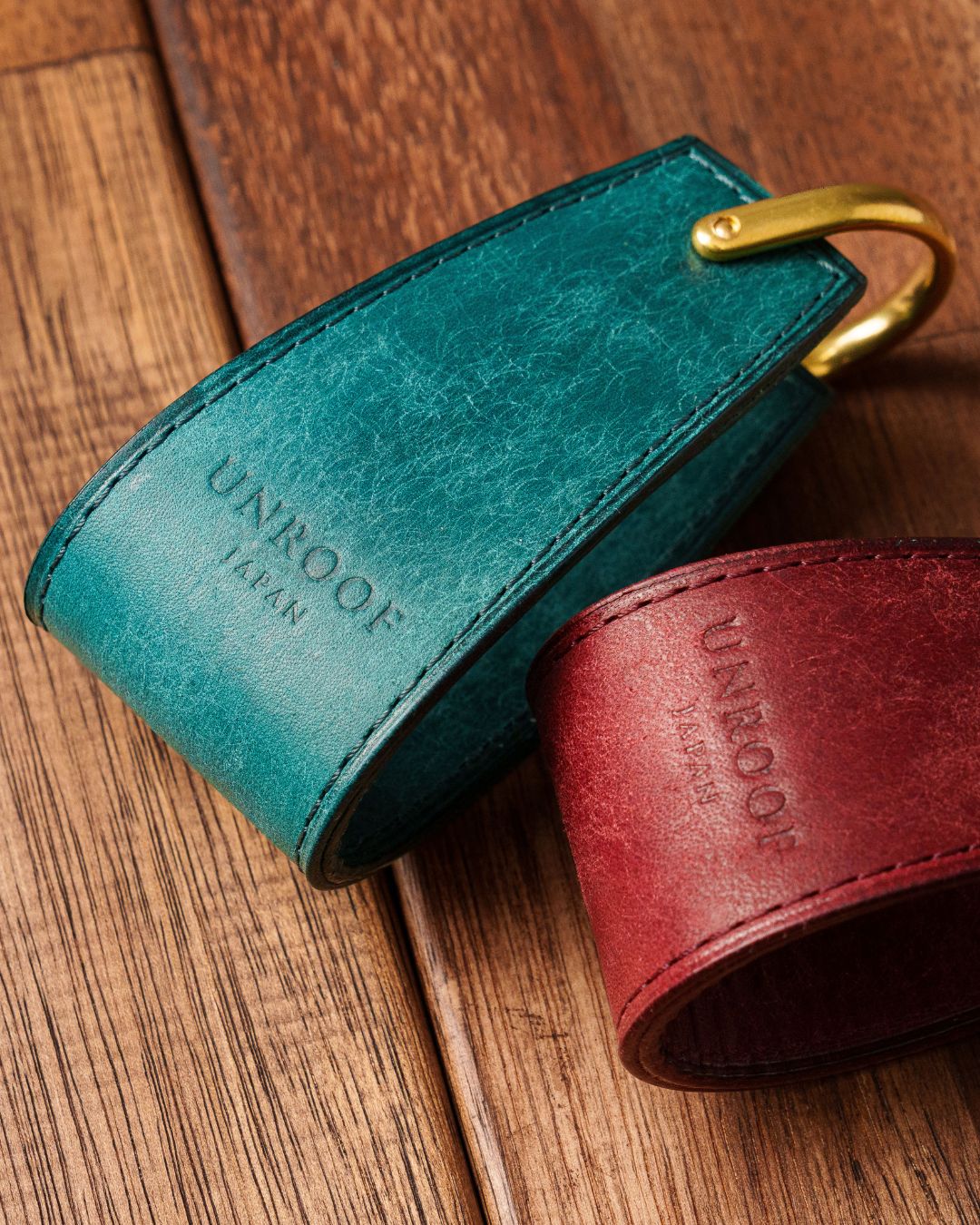 「鍵が整う」本革 キーホルダー