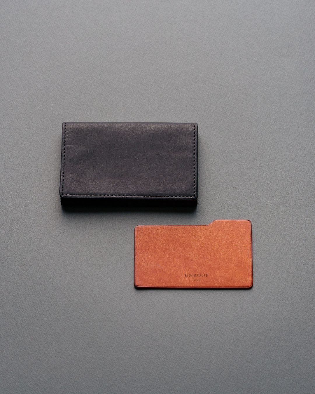 「しっかり仕分ける」本革名刺入れ