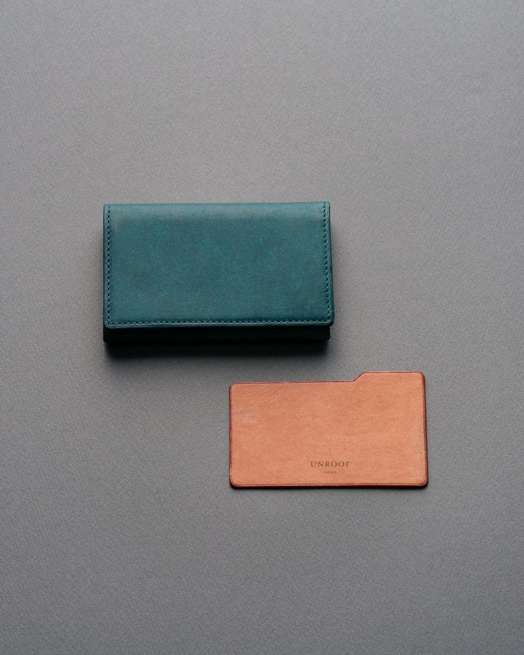 「しっかり仕分ける」本革名刺入れ