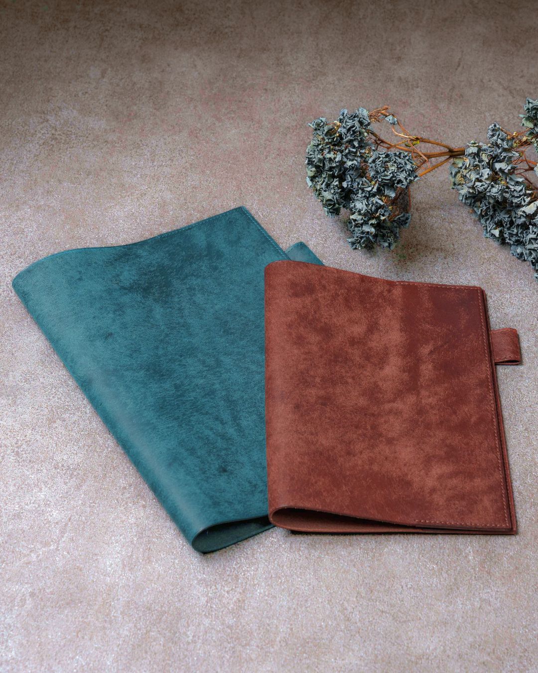 「日常を格上げする」本革 ノートカバー